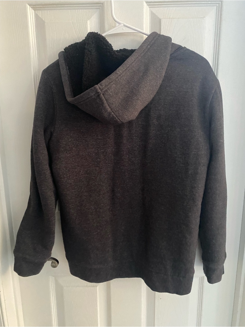 Old Navy kids (14/16 years old )Charcoal Sherpa-Lined Zip-Up Hoodie - Picture 4 of 4
